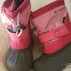 Brand new Columbia snow boots